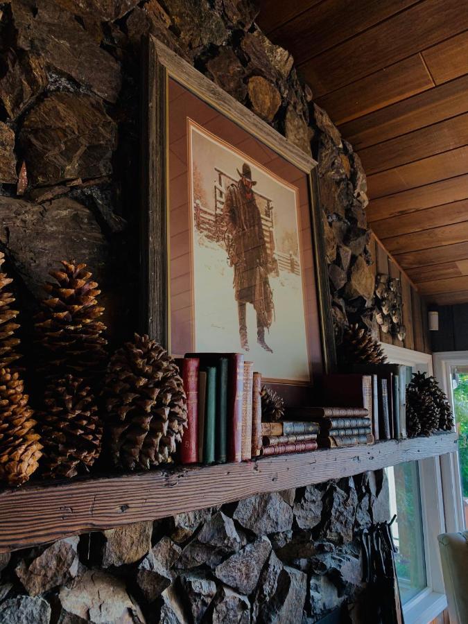 The Fraser River'S Edge B&B Lodge チリワック エクステリア 写真