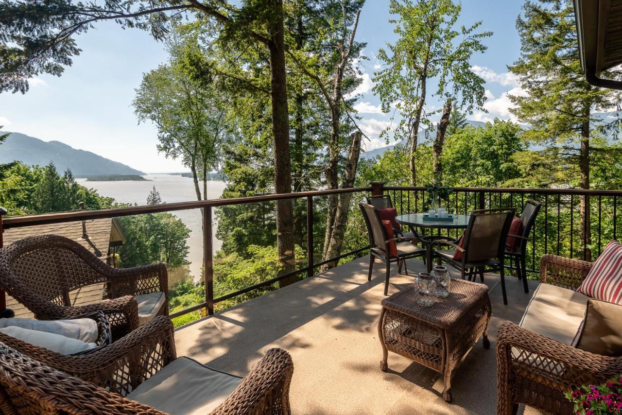 The Fraser River'S Edge B&B Lodge チリワック エクステリア 写真