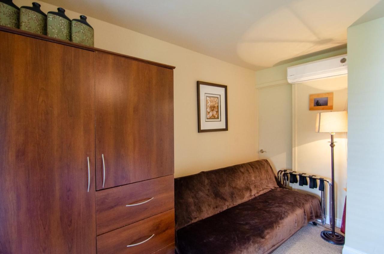The Fraser River'S Edge B&B Lodge チリワック エクステリア 写真